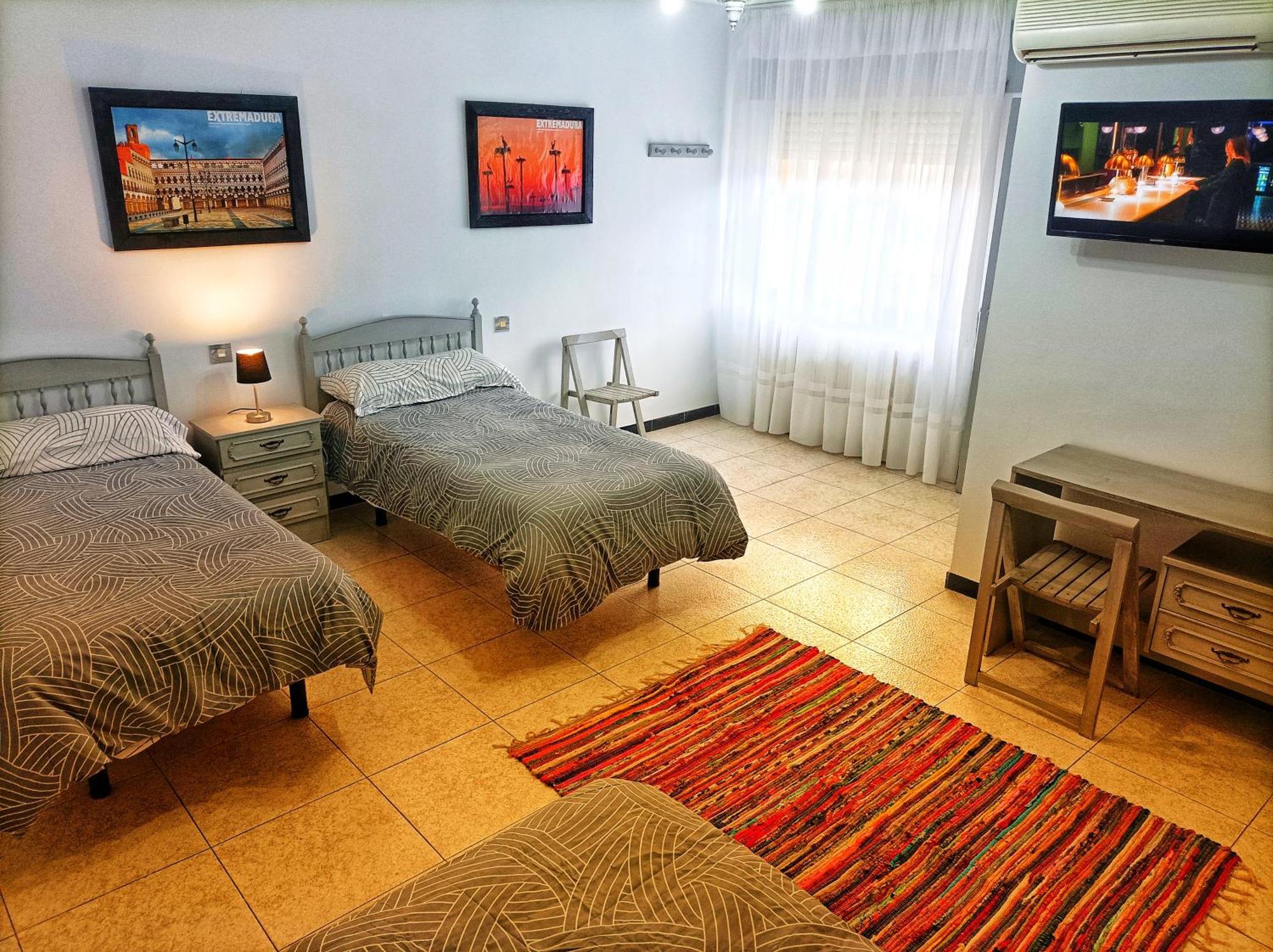 Hostal Restaurante Solaire Castanar de Ibor Ngoại thất bức ảnh