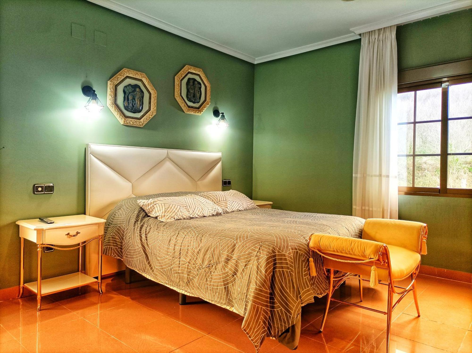 Hostal Restaurante Solaire Castanar de Ibor Ngoại thất bức ảnh