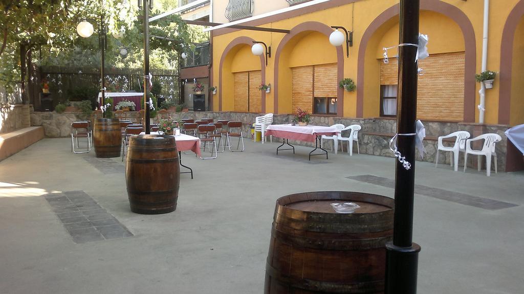 Hostal Restaurante Solaire Castanar de Ibor Ngoại thất bức ảnh