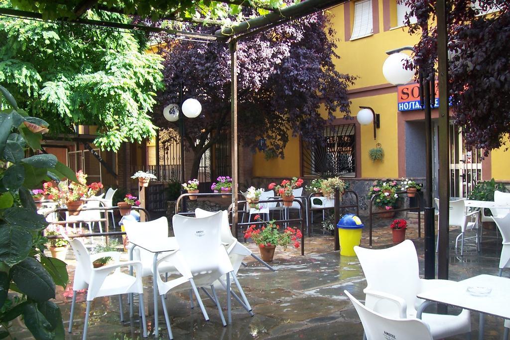 Hostal Restaurante Solaire Castanar de Ibor Ngoại thất bức ảnh