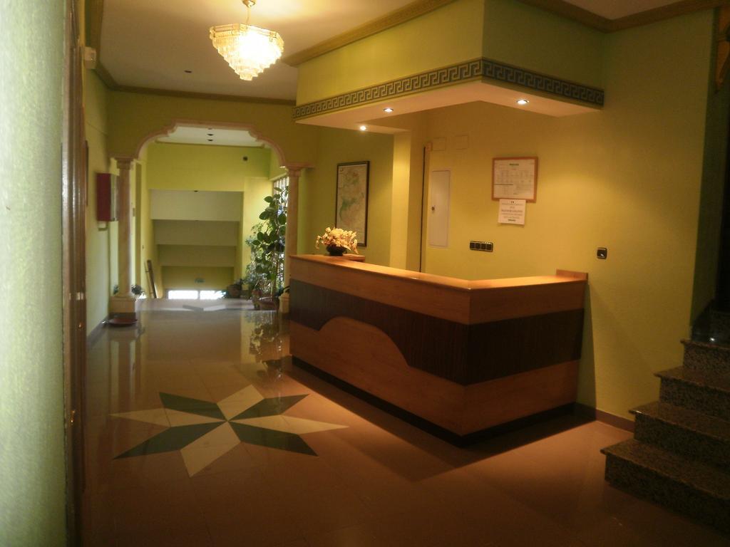 Hostal Restaurante Solaire Castanar de Ibor Ngoại thất bức ảnh