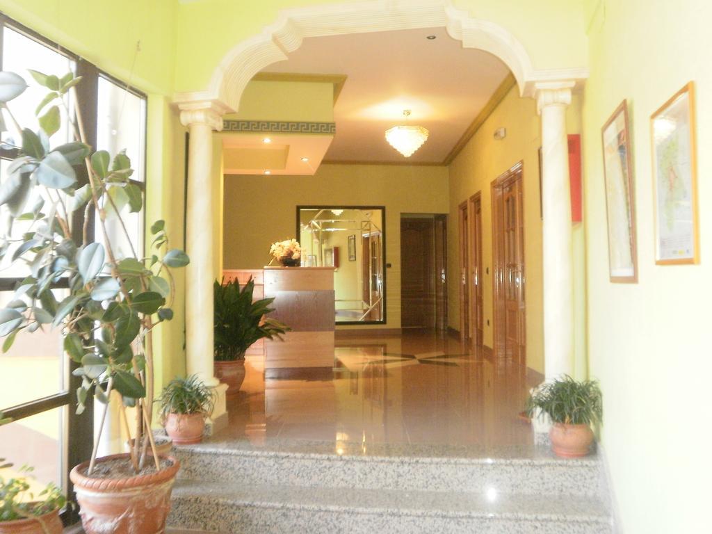 Hostal Restaurante Solaire Castanar de Ibor Ngoại thất bức ảnh